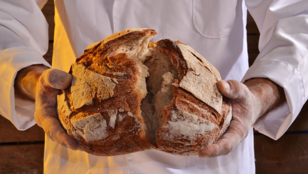 Brot fällt in der Mitte ein – Tipps und Tricks gegen die ungewünschte Kuhle beim Backen
